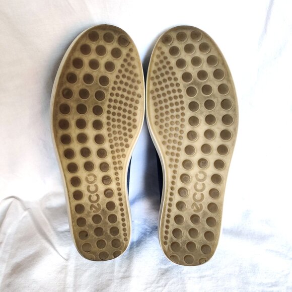 ECCO Soft 7 Low Cut Blue Zip Nubuck Leather Booties 36 5.5 EUC - Picture 8 of 8